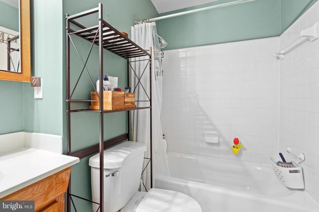 9514 CENTER ST, Vienna, VA 22181