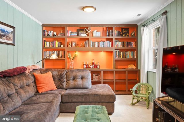 9514 CENTER ST, Vienna, VA 22181