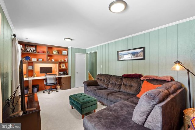 9514 CENTER ST, Vienna, VA 22181