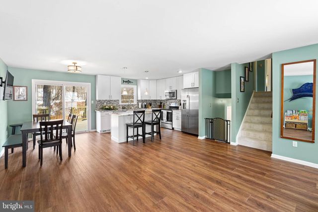 9514 CENTER ST, Vienna, VA 22181