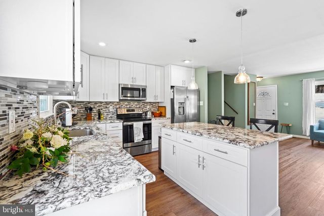 9514 CENTER ST, Vienna, VA 22181