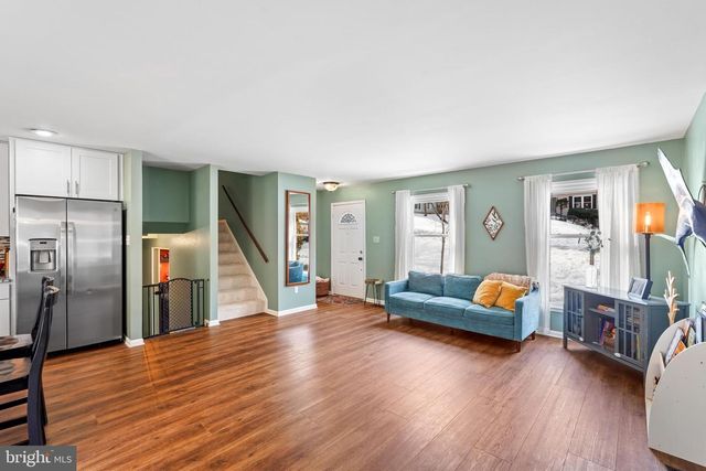 9514 CENTER ST, Vienna, VA 22181