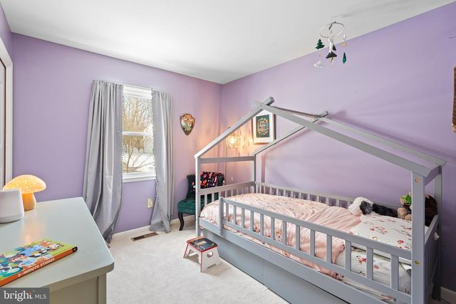 9514 CENTER ST, Vienna, VA 22181