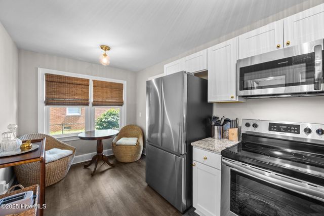 328 Clairmont Circle, Greenville, NC 27834