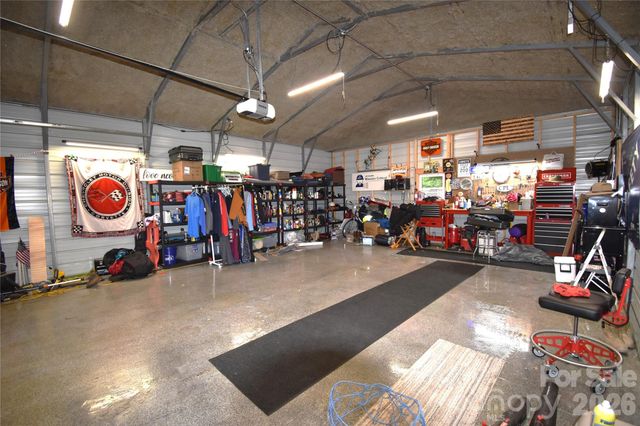 212 Sharon Avenue NW, Lenoir, NC 28645