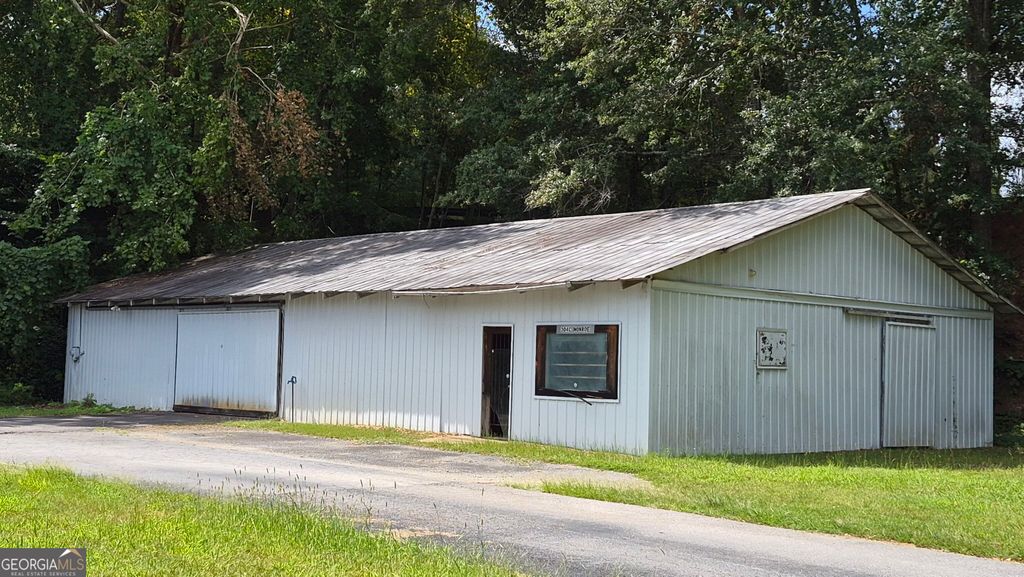 304, 304B, 304C Monroe, Clarkesville, GA 30523 — photo 2