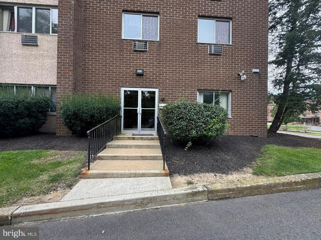 860 LOWER FERRY RD #0-A, EWING, NJ 08628 — photo 4