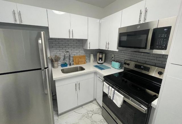 201 S Ocean Boulevard 7, Boca Raton, FL 33432