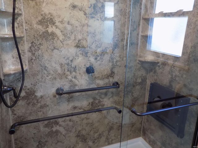 2418 E Columbia Street, Evansville, IN 47711