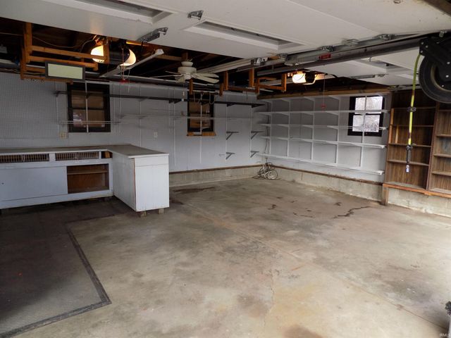 2418 E Columbia Street, Evansville, IN 47711