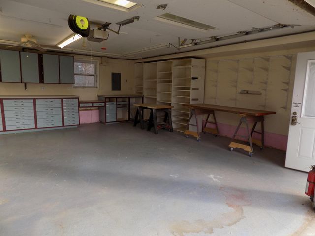 2418 E Columbia Street, Evansville, IN 47711