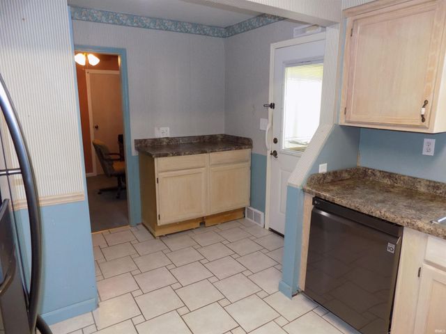 2418 E Columbia Street, Evansville, IN 47711