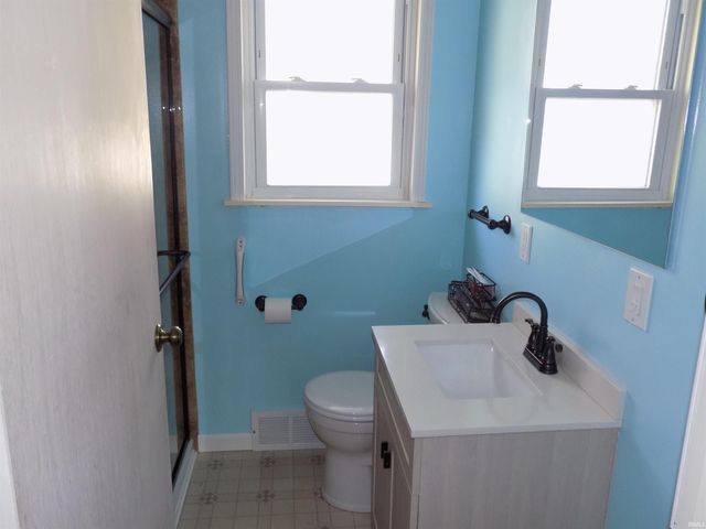 2418 E Columbia Street, Evansville, IN 47711