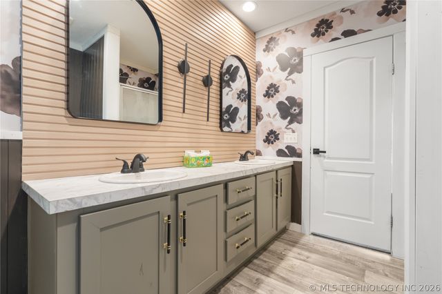 9530 Scout Lane, Kingston, OK 73439