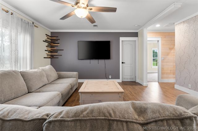 9530 Scout Lane, Kingston, OK 73439