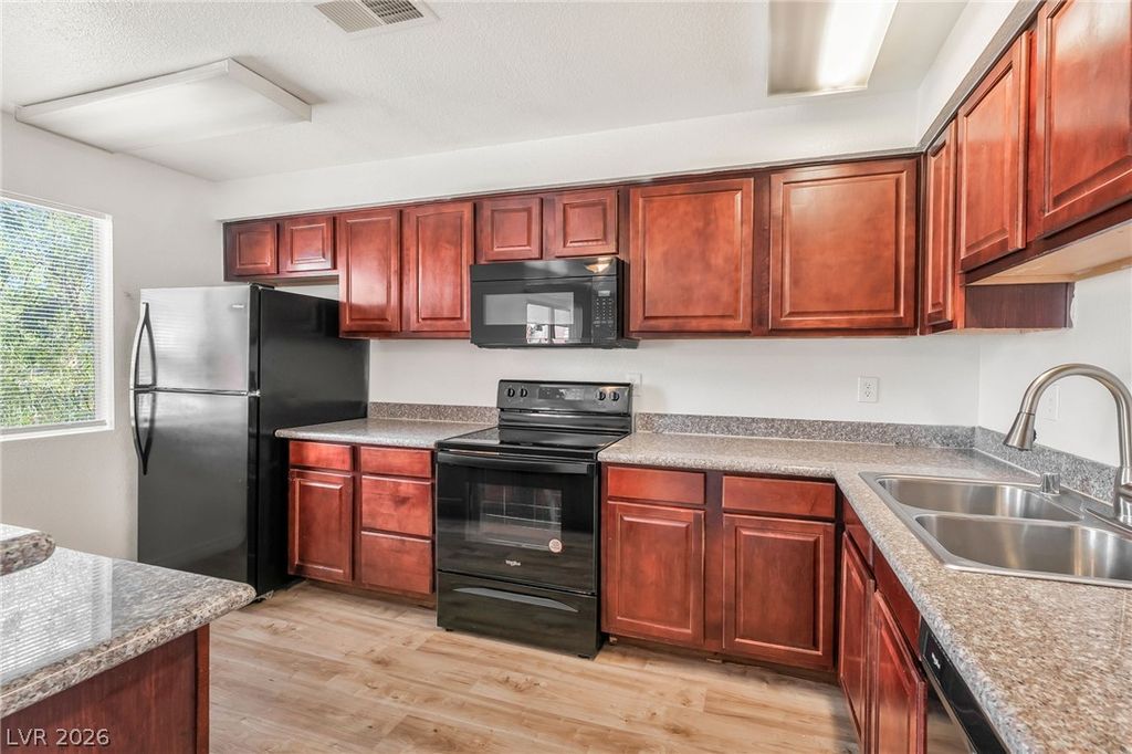 5300 Indian River Drive 258, Las Vegas, NV 89103
