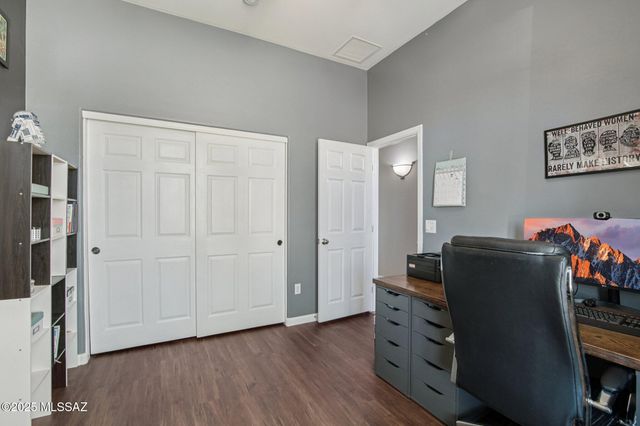 7837 N Blakey Lane, Tucson, AZ 85743