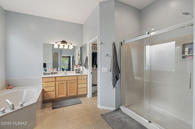 7837 N Blakey Lane, Tucson, AZ 85743