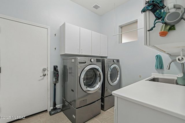 7837 N Blakey Lane, Tucson, AZ 85743