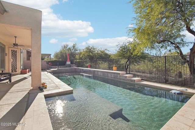 7837 N Blakey Lane, Tucson, AZ 85743