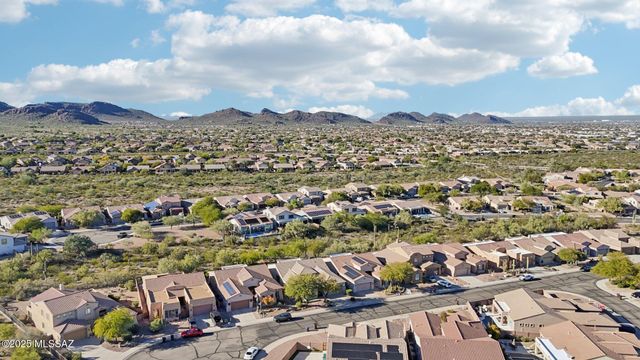 7837 N Blakey Lane, Tucson, AZ 85743