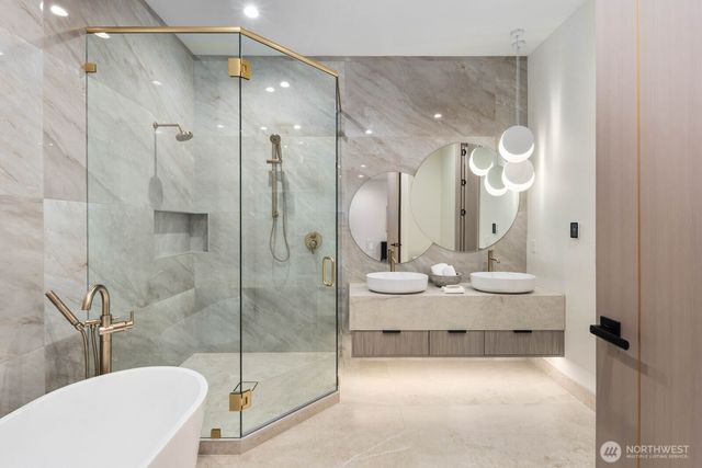 4599 NW 71st Avenue, Camas, WA 98607