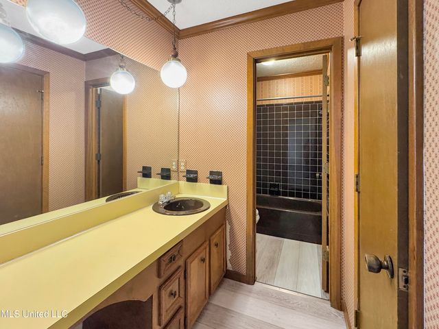 624 Cedar Springs Drive, Jackson, MS 39212