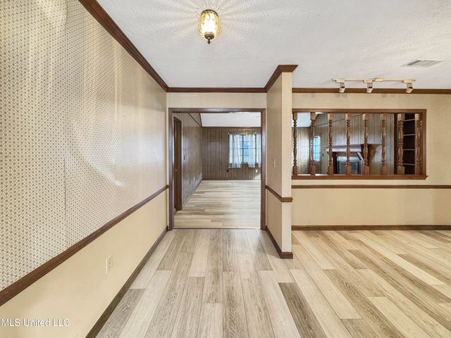 624 Cedar Springs Drive, Jackson, MS 39212