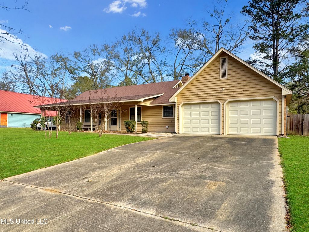624 Cedar Springs Drive, Jackson, MS 39212