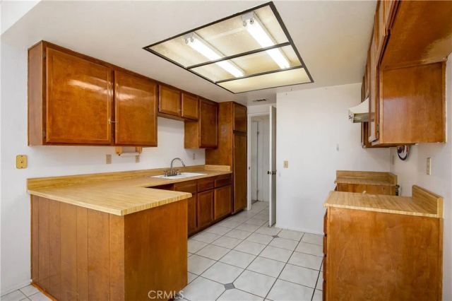 3244 E Avenue S2, Palmdale, CA 93550