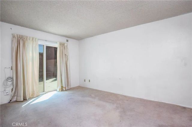 3244 E Avenue S2, Palmdale, CA 93550