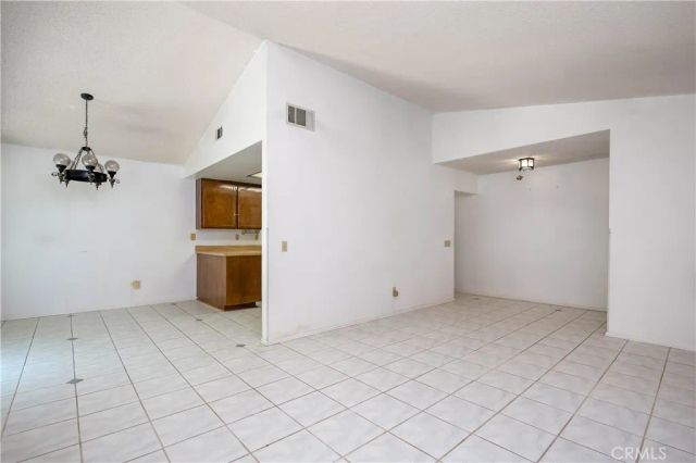 3244 E Avenue S2, Palmdale, CA 93550