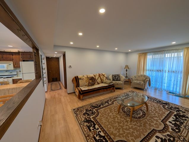 5516 W Windsor Avenue 3M, Chicago, IL 60630