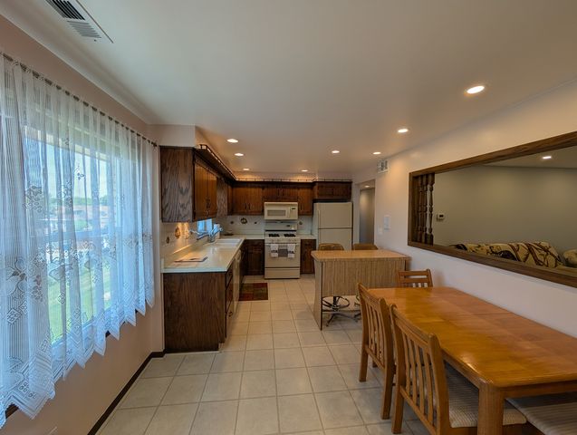 5516 W Windsor Avenue 3M, Chicago, IL 60630