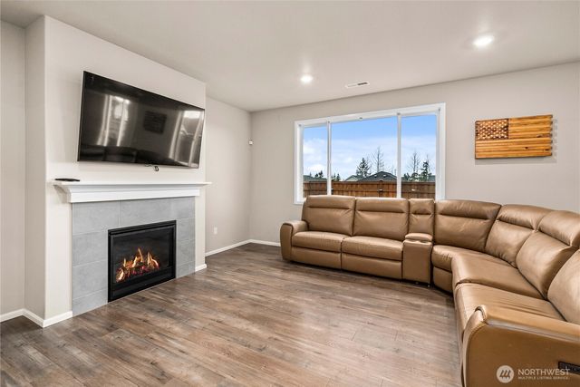 14962 Olympic Loop E, Bonney Lake, WA 98391