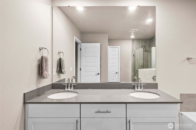 14962 Olympic Loop E, Bonney Lake, WA 98391