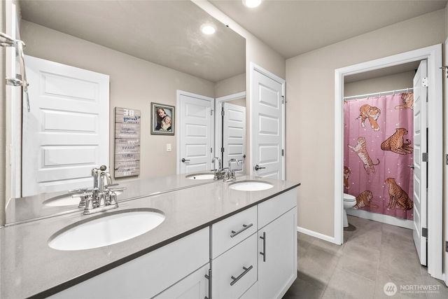 14962 Olympic Loop E, Bonney Lake, WA 98391