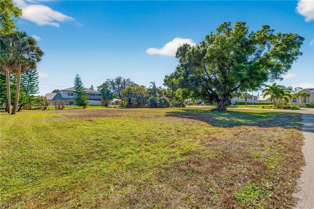 Corner Lot, Unspecified Address, Fort Myers, FL 33905