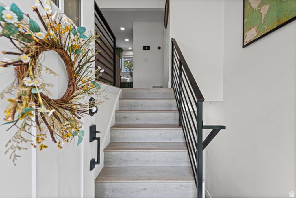 9633 S SLEEPY HOLLOW CIR, Sandy, UT 84094 — photo 4
