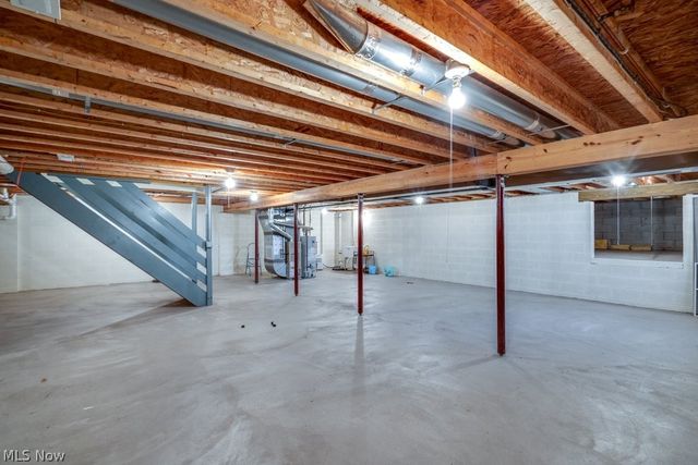 1488 Waters Edge Drive, Akron, OH 44313