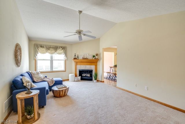 1488 Waters Edge Drive, Akron, OH 44313