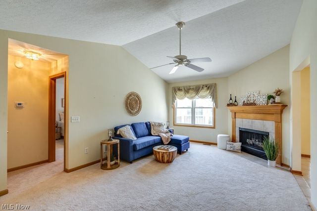 1488 Waters Edge Drive, Akron, OH 44313
