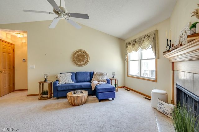 1488 Waters Edge Drive, Akron, OH 44313