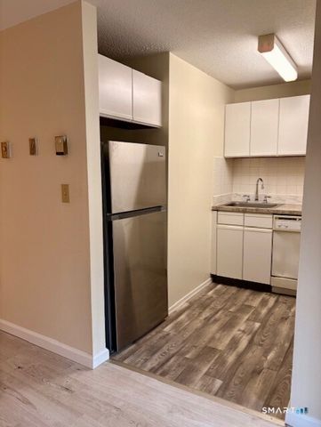 176 Burgundy Hill Lane 176, Middletown, CT 06457