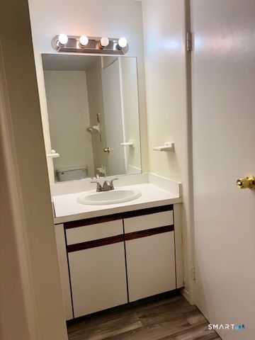 176 Burgundy Hill Lane 176, Middletown, CT 06457