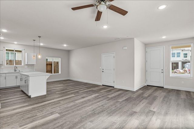 1409 Villa, Modesto, CA 95351