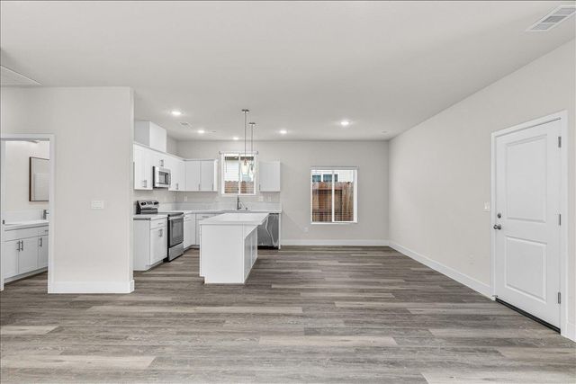 1409 Villa, Modesto, CA 95351