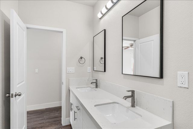 1409 Villa, Modesto, CA 95351