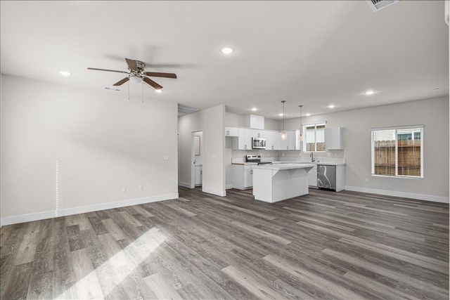 1409 Villa, Modesto, CA 95351