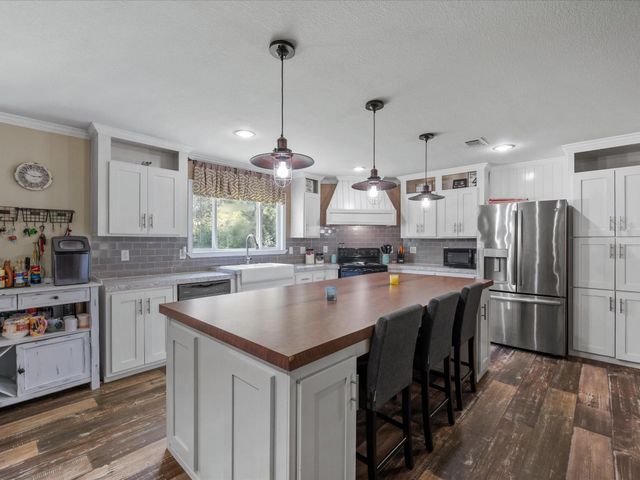 11197 Artic Circle, Conroe, TX 77306